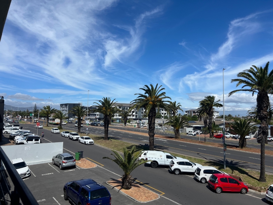 To Let Commercial Property for Rent in Table View Western Cape